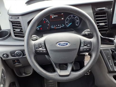 Used 2024 Ford Transit 350 XLT image 26