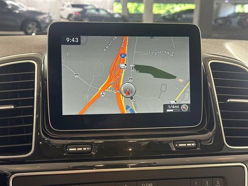 Used 2017 Mercedes-Benz GLE 350 4MATIC image 4