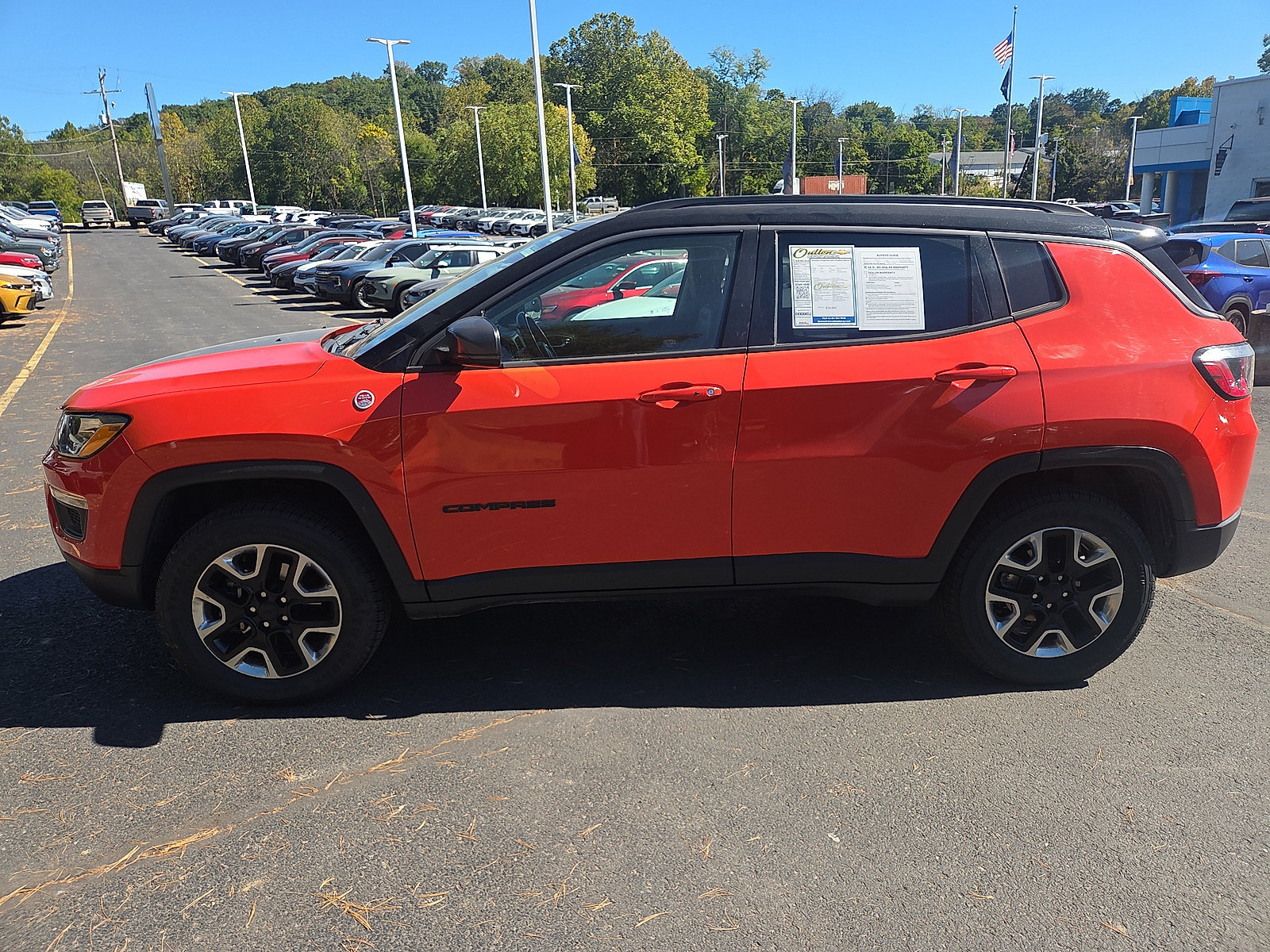 Used 2018 Jeep Compass Trailhawk w/ Leather Interior Group AWD/4WD image 6