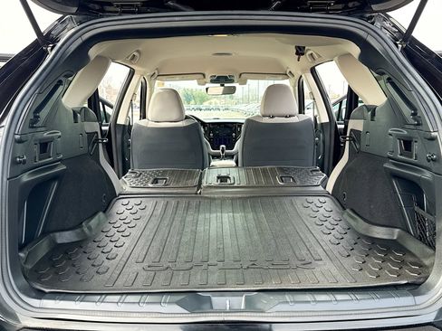 Used 2020 Subaru Outback Premium image 7