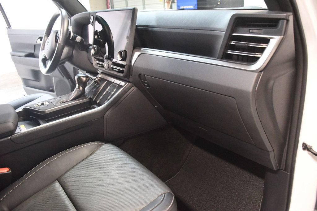 Used 2024 Lexus GX 550 w/ Cold Area Package AWD/4WD image 28