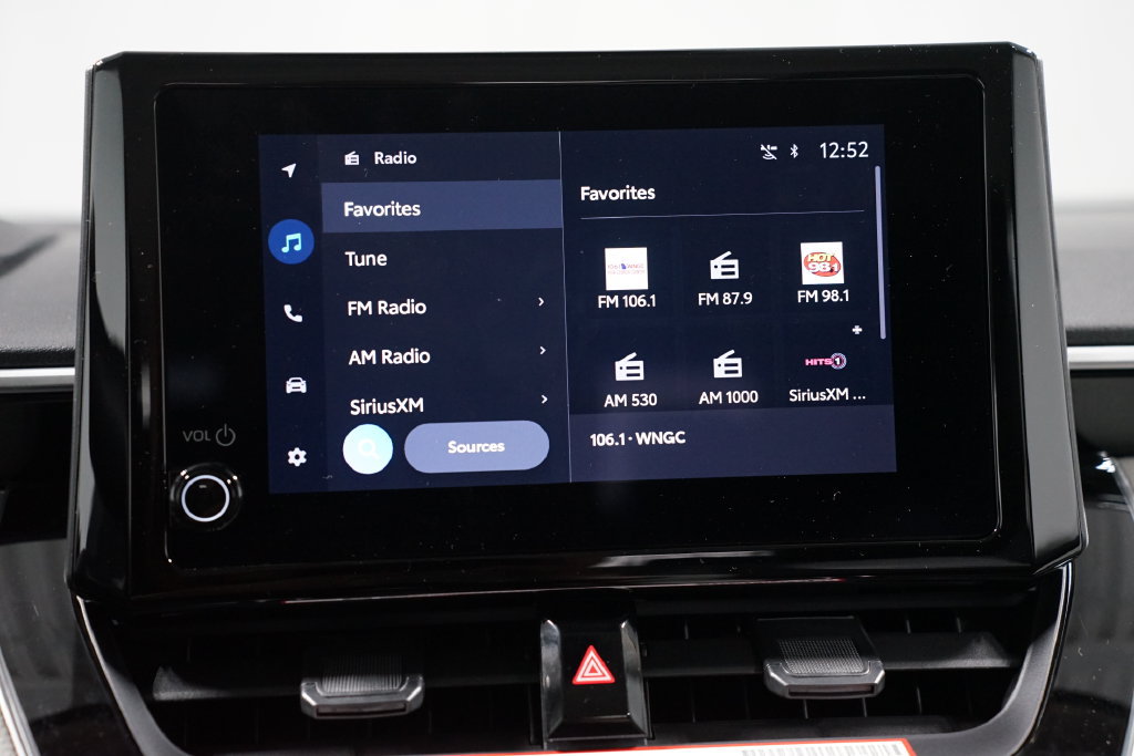 New 2027 Toyota Corolla LE FWD image 18