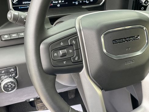 Used 2024 GMC Sierra 1500 Denali w/ Technology Package AWD/4WD image 18