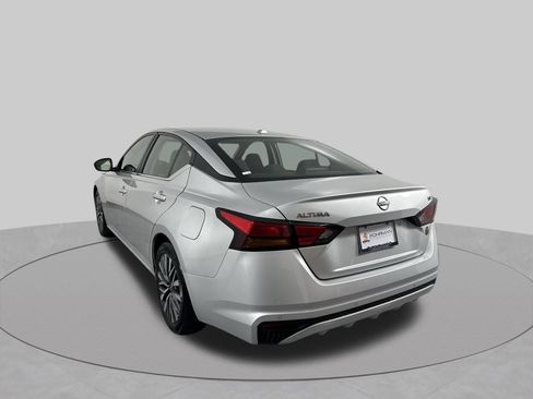 Certified 2024 Nissan Altima 2.5 SV FWD image 32