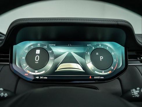 New 2025 Land Rover Range Rover Long Wheelbase Autobiography image 23