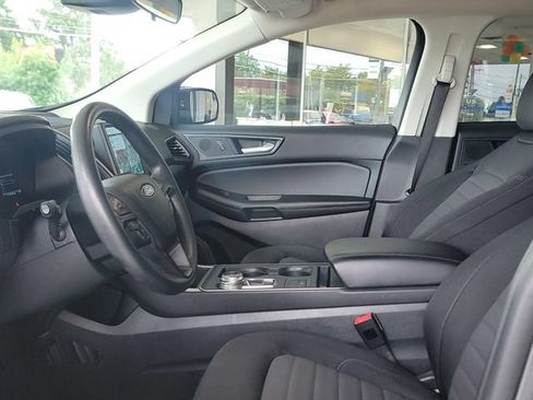 Used 2024 Ford Edge SE w/ Black Appearance Package AWD/4WD image 9