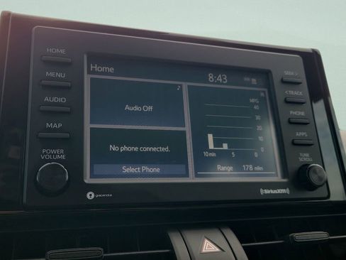 Certified 2020 Toyota RAV4 XLE FWD image 18