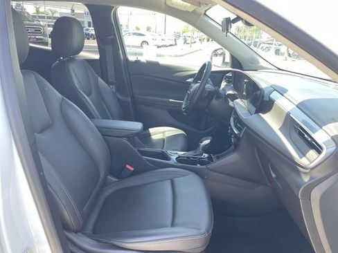 Used 2024 Buick Encore GX Sport Touring FWD image 26