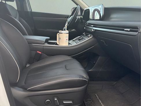 Used 2023 Hyundai Palisade SEL w/ Premium Package image 12