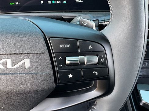 Used 2025 Kia EV6 Light image 24
