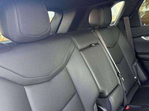Certified 2024 Cadillac XT5 Luxury w/ LPO, Floor Liner Package AWD/4WD image 54
