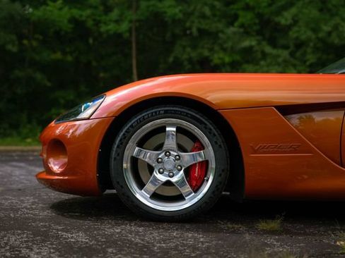 Used 2005 Dodge Viper SRT-10 w/ Copperhead Edition Group RWD image 40