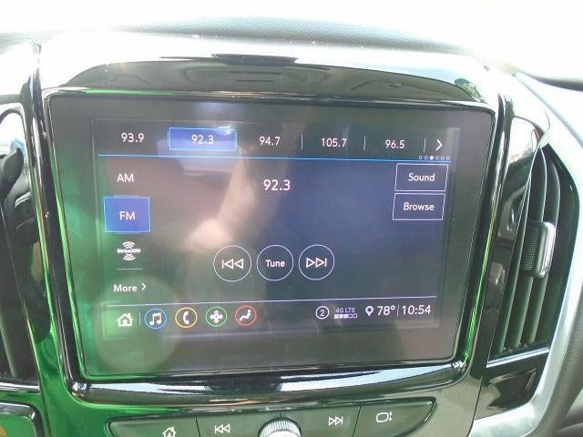 Used 2020 Chevrolet Traverse LT w/ Driver Confidence II Package AWD/4WD image 11