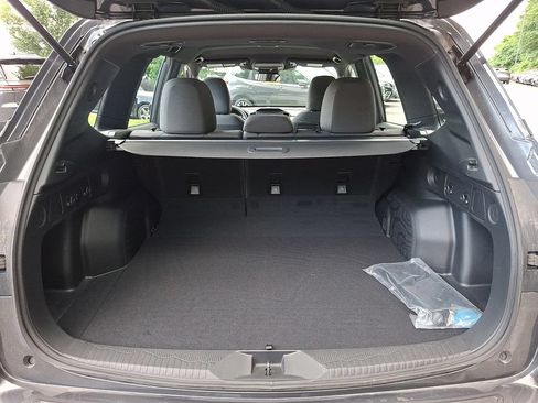 Certified 2025 Subaru Forester AWD/4WD image 28