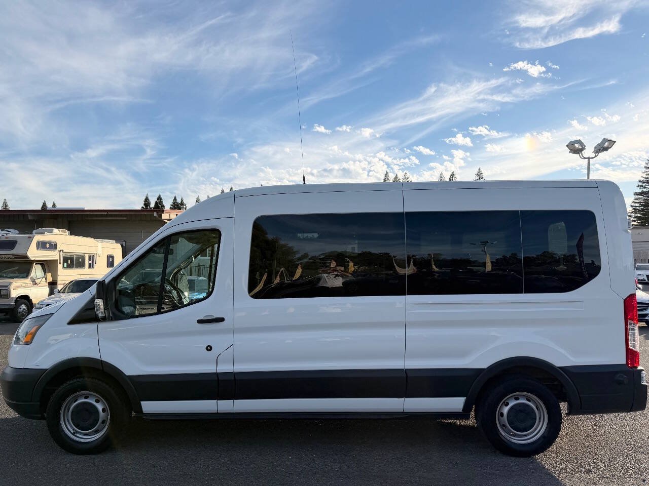 Used 2018 Ford Transit 350 XL RWD image 10