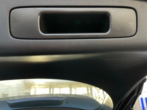 Certified 2023 Honda HR-V LX image 41