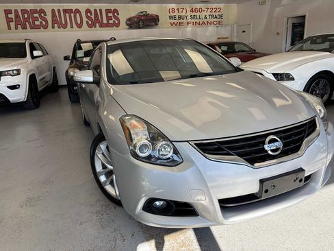 Used 2012 Nissan Altima 3.5 SR w/ Technology Pkg image 5