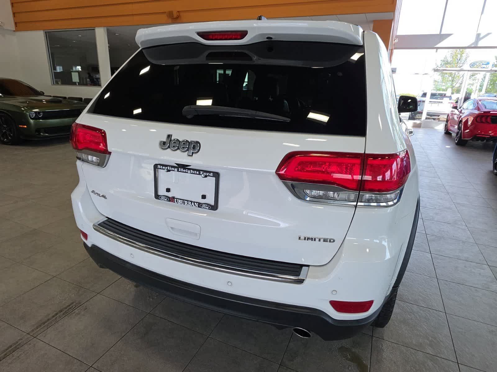 Used 2019 Jeep Grand Cherokee Limited AWD/4WD image 8