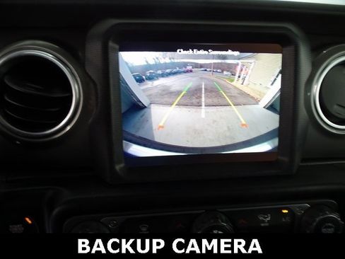 Certified 2022 Jeep Wrangler Unlimited Sahara w/ Safety Group image 14