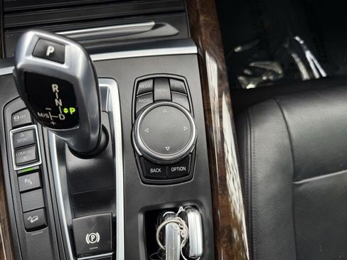 Used 2015 BMW X5 xDrive35d image 25