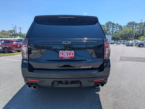 Used 2024 Chevrolet Suburban RST w/ Sport Performance Package RWD image 6