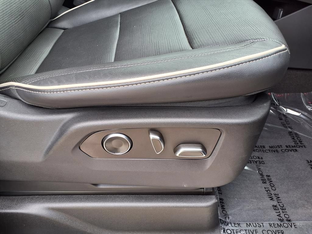 Used 2024 Cadillac Escalade Sport AWD/4WD image 10