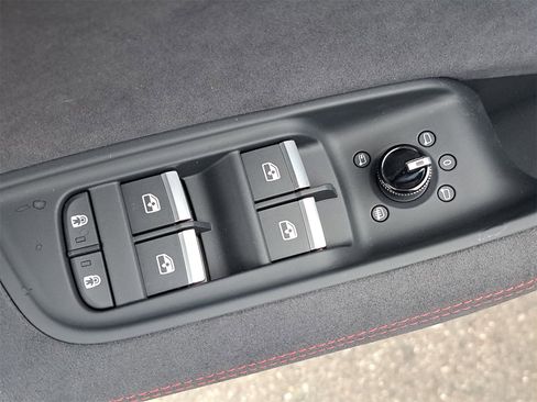 New 2025 Audi RS Q8 performance image 34