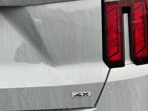 New 2026 Kia Sorento S image 21