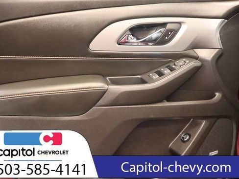 Used 2018 Chevrolet Traverse LT AWD/4WD image 11