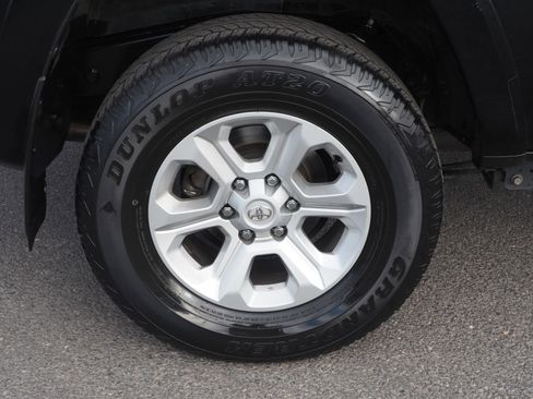 Used 2022 Toyota 4Runner SR5 Premium w/ Moonroof Package image 7