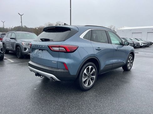 Used 2023 Ford Escape Platinum w/ Premium Technology Package image 5