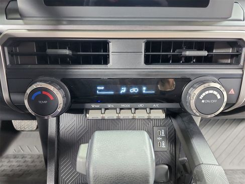 Used 2025 Toyota 4Runner SR5 image 31