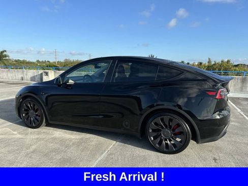 Used 2022 Tesla Model Y Performance image 34