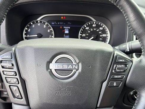 Certified 2024 Nissan Frontier SL w/ Technology Package AWD/4WD image 10