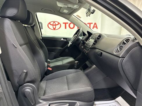 Used 2014 Volkswagen Tiguan S AWD/4WD image 10