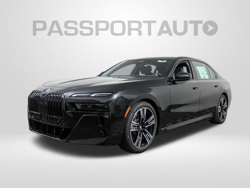 Used 2025 BMW i7 eDrive50 w/ M Sport Package RWD image 1