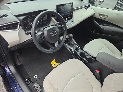 Used 2022 Toyota Corolla LE w/ Carpet Mat Package (TMS) FWD image 15