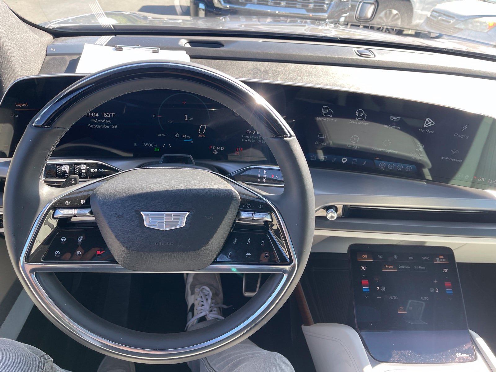 Certified 2026 Cadillac Vistiq Luxury AWD/4WD image 6