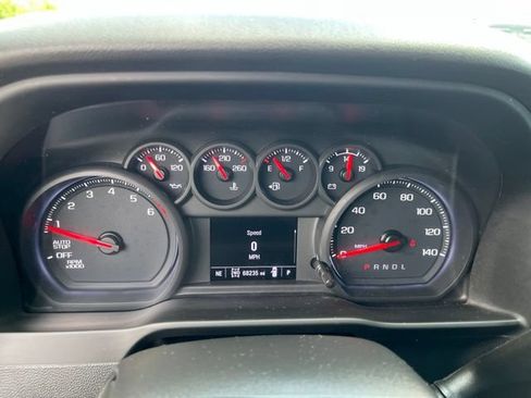 Used 2022 Chevrolet Silverado 1500 Custom AWD/4WD image 23