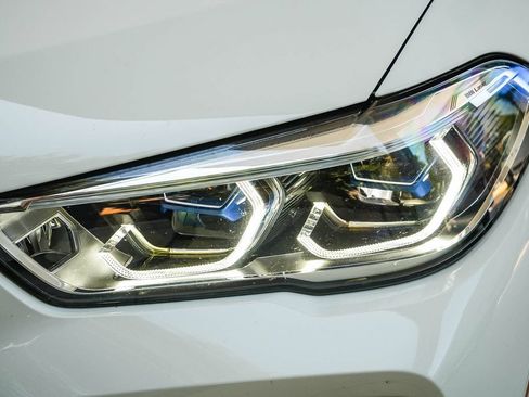 Used 2022 BMW X6 M50i w/ Executive Package AWD/4WD image 8