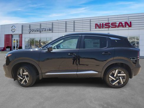 New 2026 Nissan Kicks SV w/ SV Premium Package FWD image 8