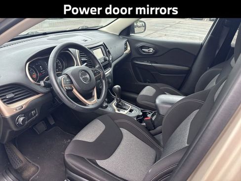 Used 2014 Jeep Cherokee Sport AWD/4WD image 10