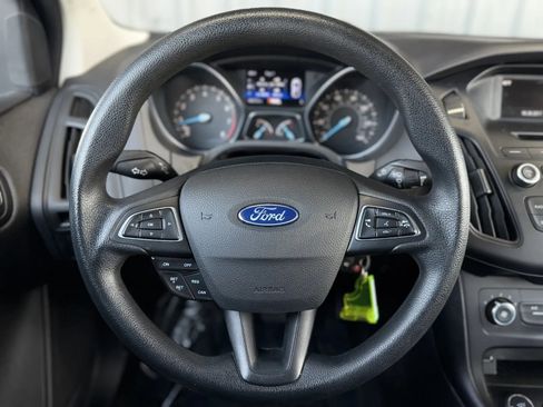 Used 2017 Ford Focus SE image 20