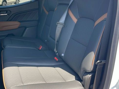 New 2026 GMC Canyon AT4 w/ Technology Plus Package AWD/4WD image 18