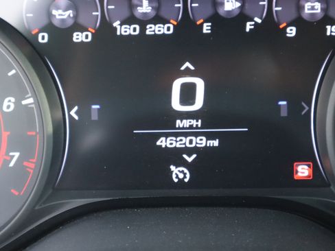 Used 2020 Chevrolet Camaro SS RWD image 22