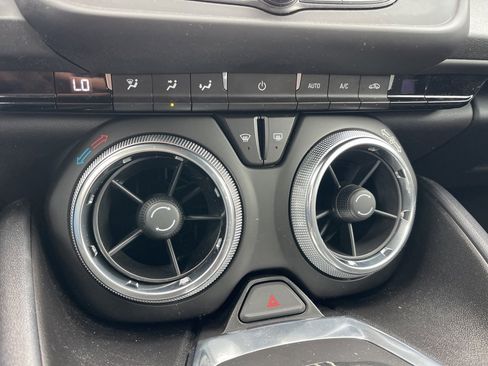 Used 2018 Chevrolet Camaro LT w/ RS Package image 13