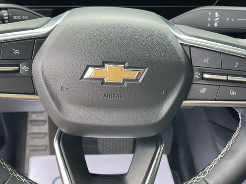 Used 2024 Chevrolet Blazer EV LT AWD/4WD image 22