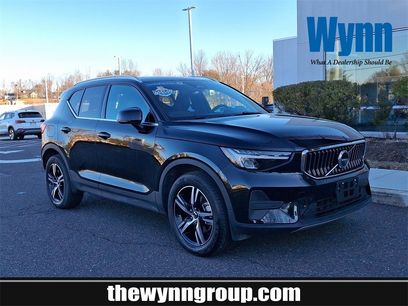 Certified 2025 Volvo XC40 B5 Core