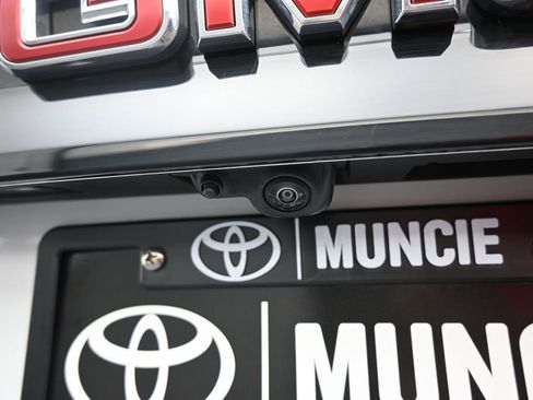 Used 2025 GMC Acadia Elevation FWD image 20