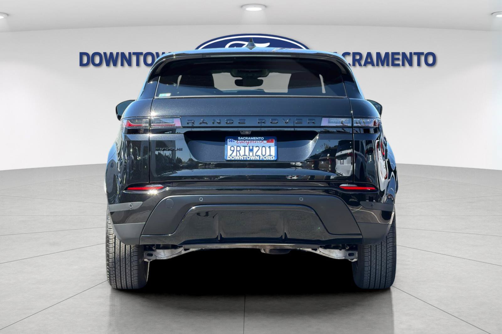 Used 2025 Land Rover Range Rover Evoque S AWD/4WD image 6